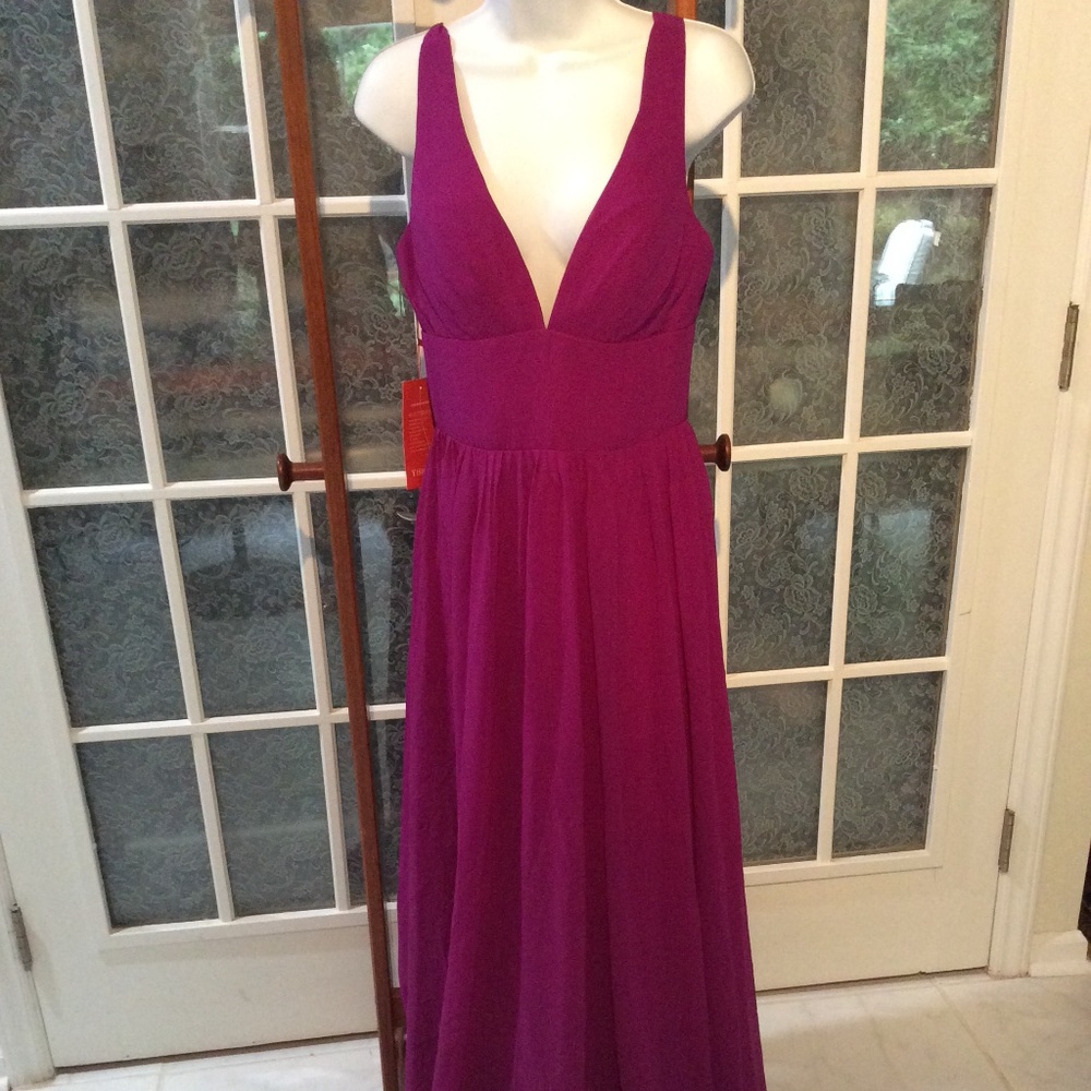 YISHAER PLUNGING V NECKLINE CHIFFON SZ 6 & 8 NWT